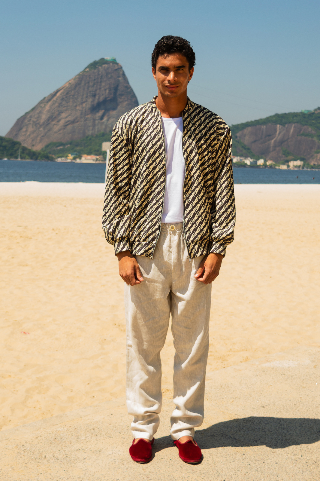 BOMBER JACKET GATA MOLHADA PRETO/OFF WHITE