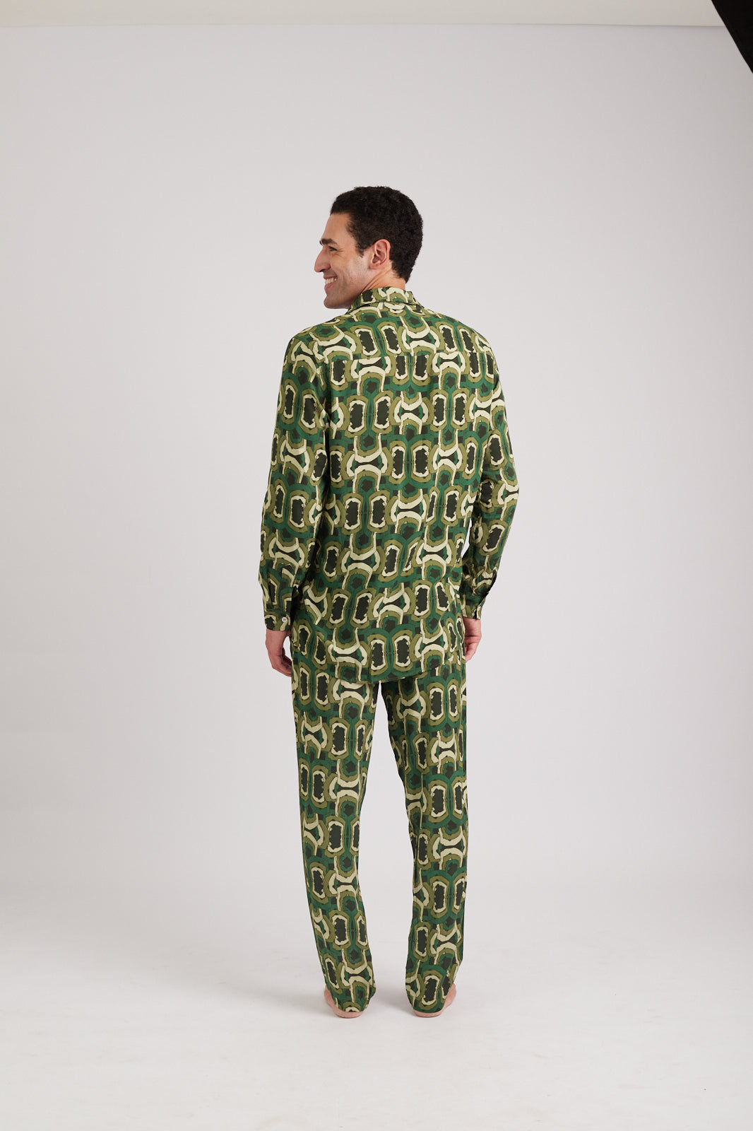 Full Look Yoga Sutra Verde