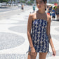 Vestido Tomara que Caia Fauna e flora Azul com estampa Floral em tons de azul, ajuste lateral e design leve.
