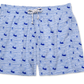 Vista frontal do Shorts Al Dente Branco e Azul, com estampa azul delicada e cós ajustável com cordão.
